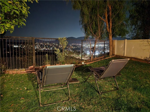 Detail Gallery Image 28 of 32 For 28030 Wildwind Rd, Canyon Country,  CA 91351 - 4 Beds | 3 Baths