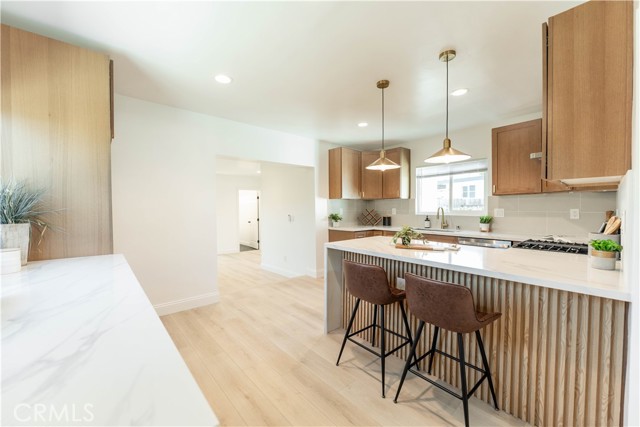 Detail Gallery Image 7 of 21 For 1948 Floradale Ave, South El Monte,  CA 91733 - 4 Beds | 3 Baths