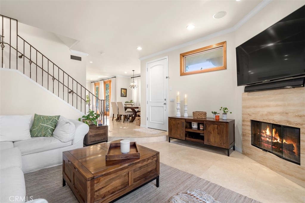 MLS #OC25264387 image #3