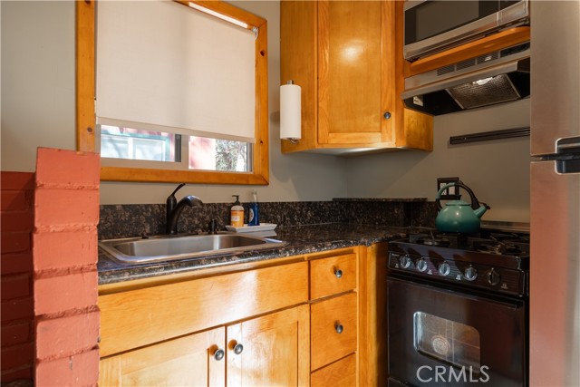 Detail Gallery Image 9 of 24 For 435 Moreno Ln, Sugarloaf,  CA 92386 - 1 Beds | 1 Baths