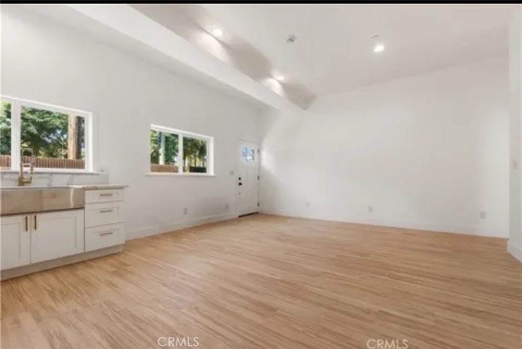 MLS #DW25246735 image #8