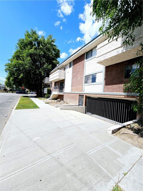 Image 2 of 9 For 380 Alameda Avenue