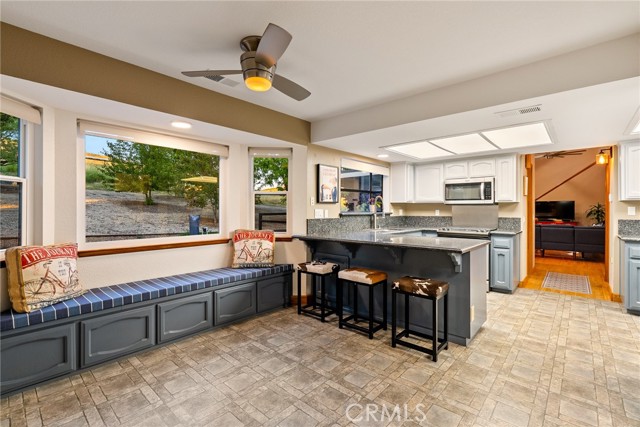 Detail Gallery Image 19 of 51 For 228 L P Ranch Rd, Templeton,  CA 93465 - 4 Beds | 4 Baths