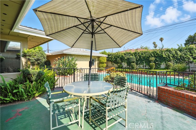9331 Mikinda Avenue, La Habra CA: https://media.crmls.org/medias/f57f95ec-293c-4983-9b26-e276d874a130.jpg