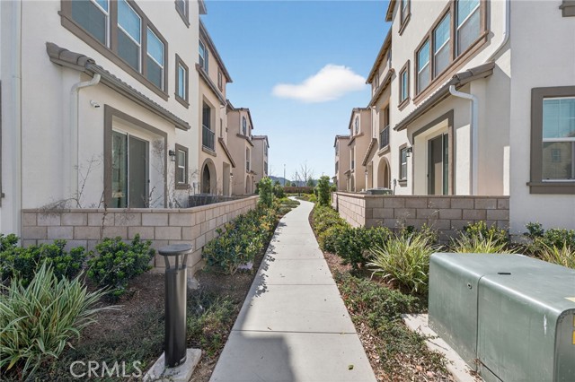 Detail Gallery Image 3 of 53 For 40379 Melrose Dr, Temecula,  CA 92591 - 2 Beds | 2/1 Baths