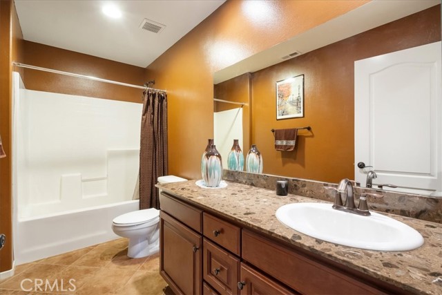 Detail Gallery Image 18 of 56 For 287 Tom Mcguinness Jr. Cir, Fallbrook,  CA 92028 - 4 Beds | 2/1 Baths