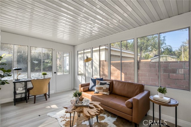 Detail Gallery Image 24 of 35 For 19120 Bessemer, Tarzana,  CA 91335 - 4 Beds | 3 Baths