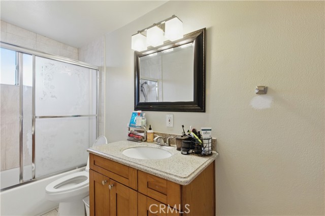 Detail Gallery Image 16 of 21 For 413 Brady Ave, Montebello,  CA 90640 - 2 Beds | 2 Baths