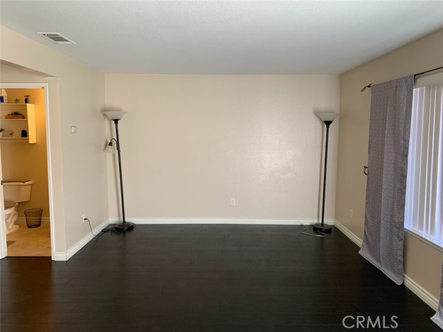 Detail Gallery Image 3 of 11 For 24113 Fir, Moreno Valley,  CA 92553 - 3 Beds | 2 Baths