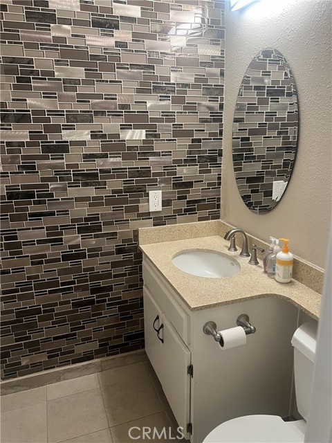 Detail Gallery Image 11 of 16 For 44535 La Paz, Temecula,  CA 92592 - 3 Beds | 2/1 Baths