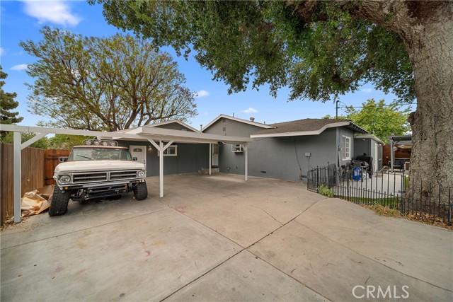 22353 Roscoe Boulevard, West Hills CA: https://media.crmls.org/medias/f582d3cc-d4b6-4cd1-96cb-02b3a49be61d.jpg
