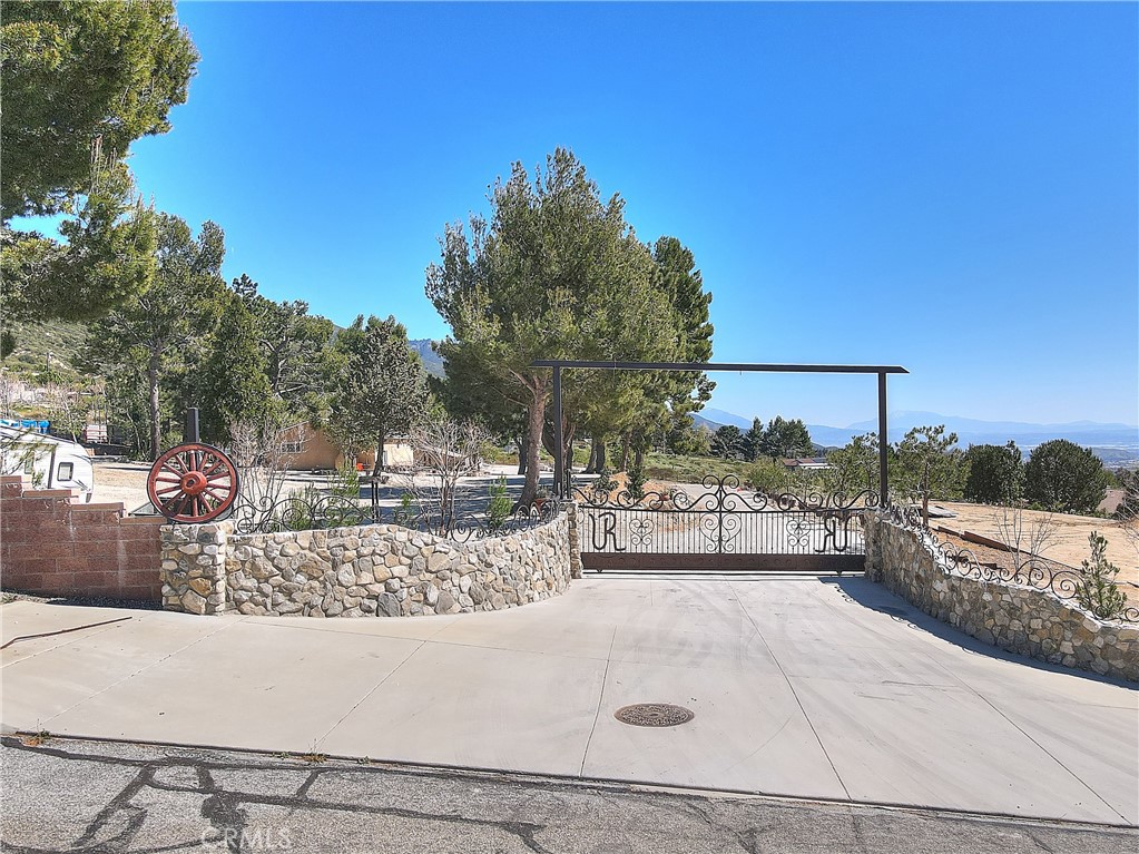 575 Greenwood Avenue