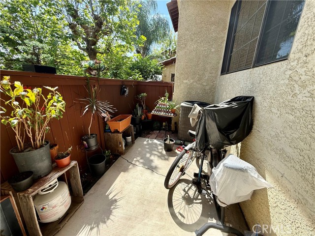 Detail Gallery Image 3 of 21 For 603 N Bedford St, La Habra,  CA 90631 - 2 Beds | 2/1 Baths