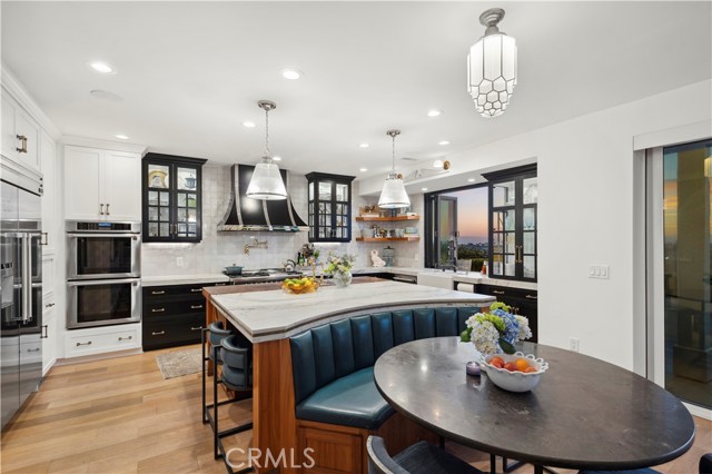 807 Aleppo Street, Newport Beach CA: https://media.crmls.org/medias/f5833147-e177-48bd-b6df-b14cd09a7941.jpg