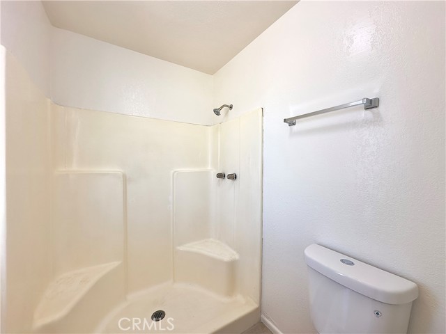 15967 Culver Road, Victorville CA: https://media.crmls.org/medias/f5837bdb-9ce6-4582-8f0e-a9956342044e.jpg