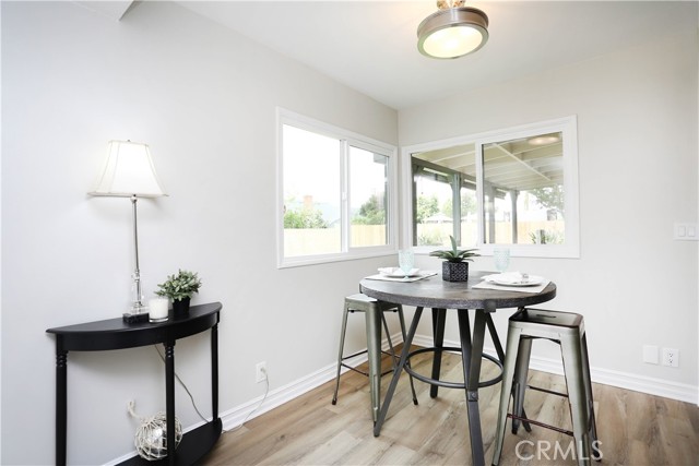 321 S Beachy Place, Anaheim CA: https://media.crmls.org/medias/f584ab85-41a4-45f4-b1d0-e0bdfa1885f6.jpg