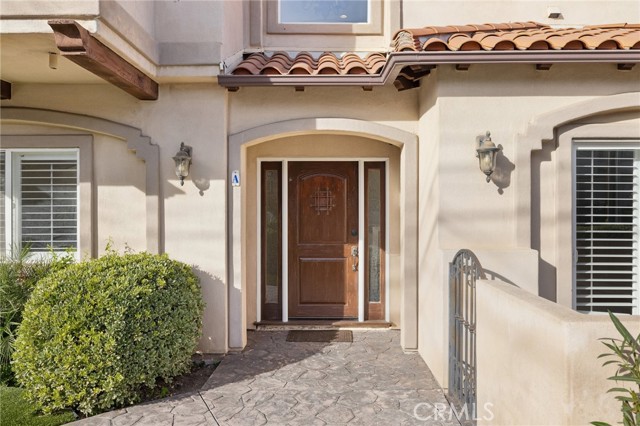 Detail Gallery Image 3 of 48 For 2005 Dufour Ave a,  Redondo Beach,  CA 90278 - 4 Beds | 2/1 Baths