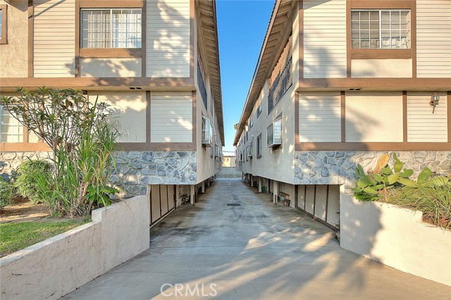Detail Gallery Image 43 of 43 For 32 N Almansor St #D,  Alhambra,  CA 91801 - 3 Beds | 3 Baths