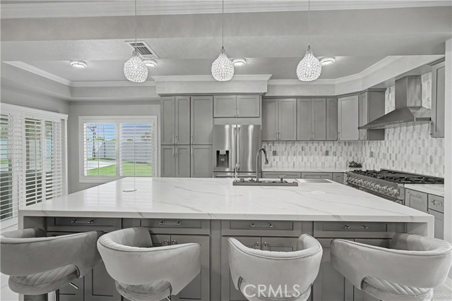 Detail Gallery Image 7 of 29 For 12714 Dorsey Ct, Victorville,  CA 92392 - 5 Beds | 3 Baths