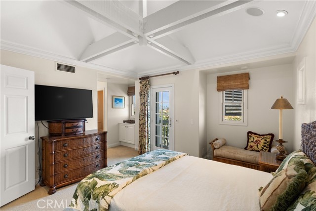 Detail Gallery Image 15 of 22 For 2501 Bungalow Pl #1,  Corona Del Mar,  CA 92625 - 2 Beds | 2/1 Baths