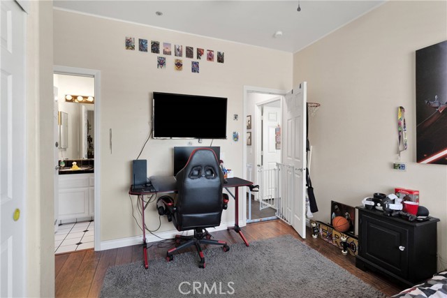 Detail Gallery Image 38 of 62 For 12546 Autumn Leaves Ave, Victorville,  CA 92395 - 5 Beds | 3/1 Baths