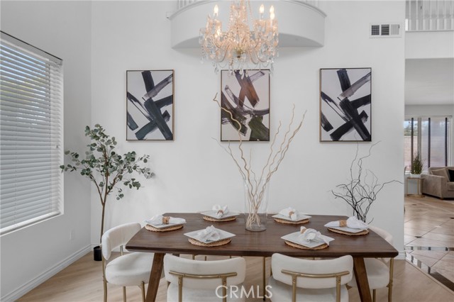 33736 Emerald Creek Court, Temecula CA: https://media.crmls.org/medias/f5874165-b1df-48eb-9caa-21d636e5c018.jpg