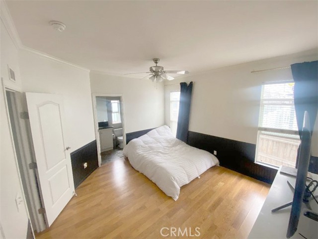 21752 Pacific coast hwy., Huntington Beach CA: https://media.crmls.org/medias/f58841e0-3169-4f6f-a2ad-7d2fb47cfee8.jpg