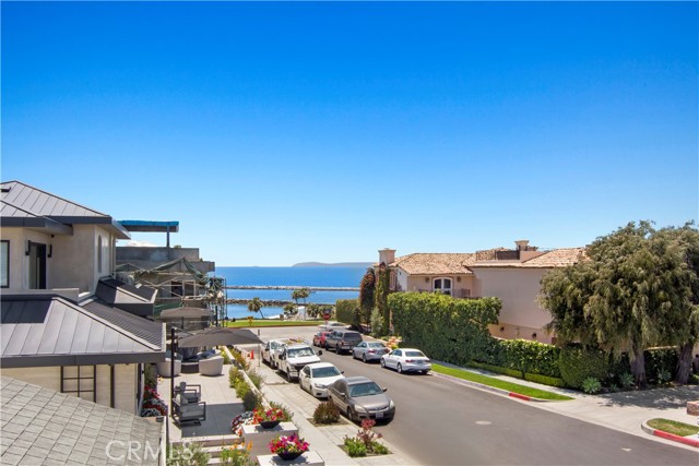 Detail Gallery Image 8 of 25 For 212 Larkspur Ave, Corona Del Mar,  CA 92625 - 2 Beds | 2 Baths