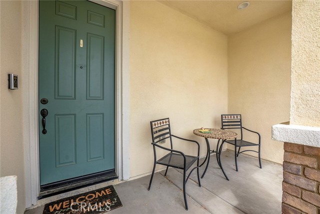 Detail Gallery Image 5 of 61 For 11703 Periwinkle Pl, Jurupa Valley,  CA 91752 - 5 Beds | 3 Baths