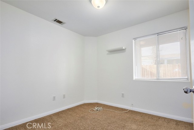 Detail Gallery Image 18 of 23 For 25029 Avenida Laredo, Barstow,  CA 92311 - 3 Beds | 2 Baths