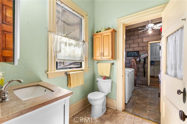 Detail Gallery Image 20 of 74 For 27953 Atlantic, Highland,  CA 92346 - 2 Beds | 1 Baths