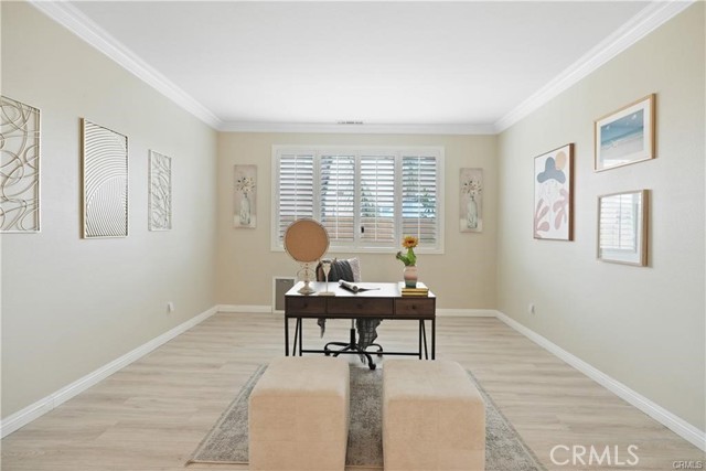 Image 8 of 40 For 29851 Fox Creek Drive