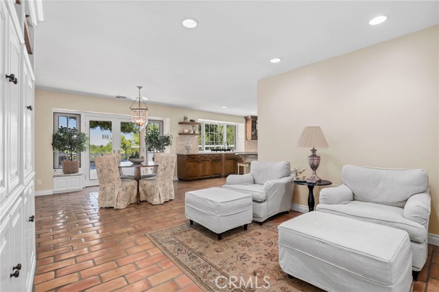 Detail Gallery Image 10 of 35 For 23731 Park Madrid, Calabasas,  CA 91302 - 4 Beds | 3/1 Baths