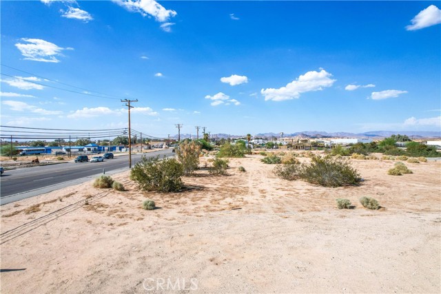 Detail Gallery Image 13 of 22 For 4973 Adobe Rd, Twentynine Palms,  CA 92277 - – Beds | – Baths