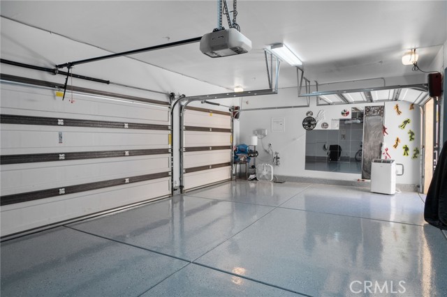 3134 E La Avenida Drive, Ontario CA: https://media.crmls.org/medias/f58d3a9c-7bdf-43c2-a1b3-91cd42695755.jpg