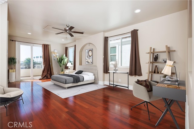 Detail Gallery Image 31 of 42 For 209 Chicago Ave, Huntington Beach,  CA 92648 - 3 Beds | 3/2 Baths