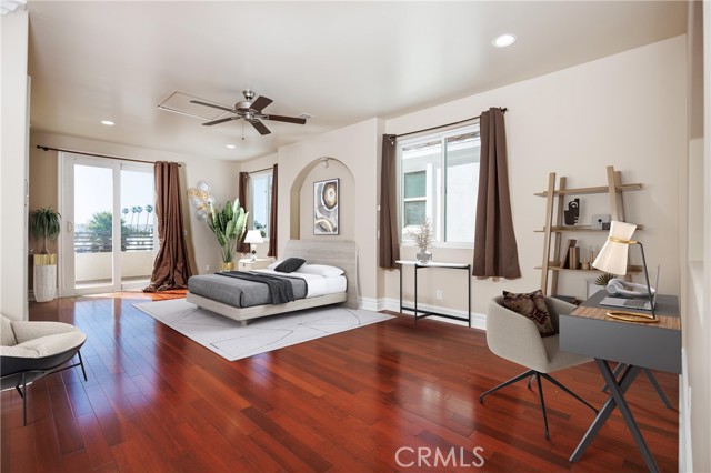 Detail Gallery Image 31 of 42 For 209 Chicago Ave, Huntington Beach,  CA 92648 - 3 Beds | 3/2 Baths