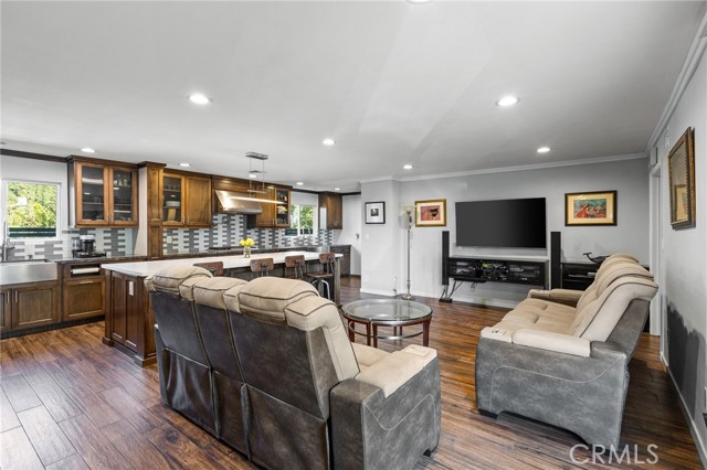 Detail Gallery Image 8 of 34 For 8674 Vine Valley, Sun Valley,  CA 91352 - 3 Beds | 2 Baths