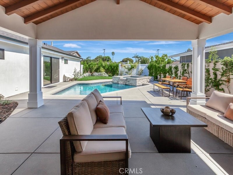 MLS #OC25223093 image #15