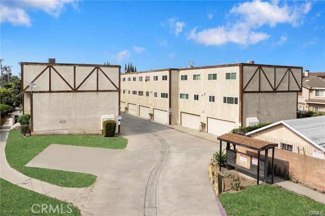 11331 Elliott Avenue, El Monte CA: https://media.crmls.org/medias/f58f2595-1964-4a29-a970-ce640f051c15.jpg