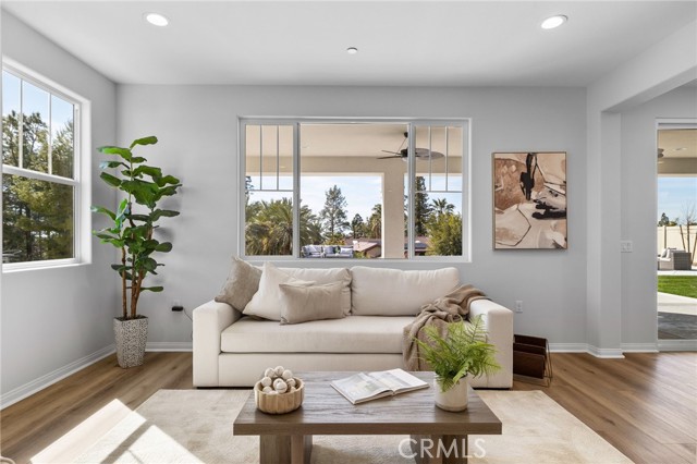 5808 Levanto Street, Bakersfield CA: https://media.crmls.org/medias/f5900014-8a29-4fa4-8619-586481f6a24b.jpg