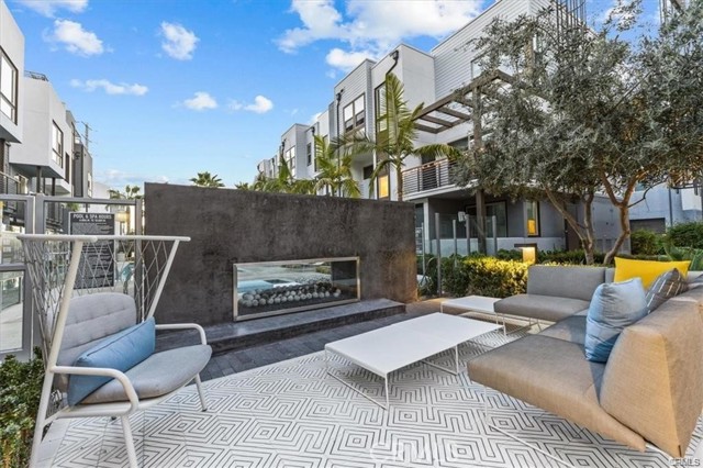 Detail Gallery Image 33 of 34 For 337 Placemark, Irvine,  CA 92614 - 2 Beds | 3/1 Baths