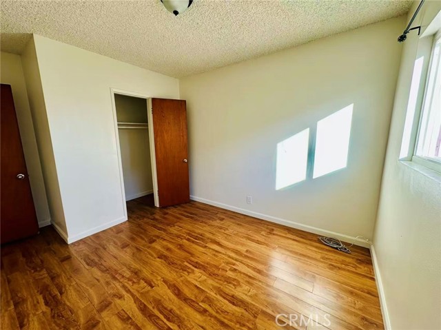 Detail Gallery Image 6 of 9 For 933 N Alameda Ave #6,  Azusa,  CA 91702 - 2 Beds | 1 Baths