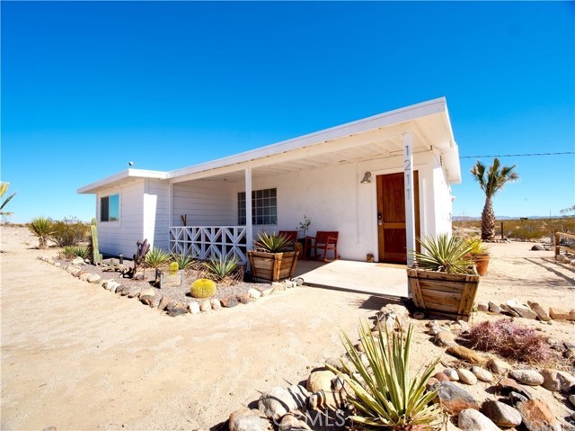1211 Friendship Ave, 29 Palms, CA 92277