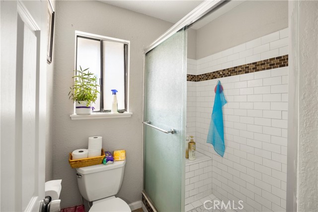 37112 Calle Amigo, Palmdale CA: https://media.crmls.org/medias/f592b0ae-b5fb-46d4-bcd1-77a7442e93bc.jpg