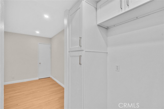 600 W 3rd Street, Santa Ana CA: https://media.crmls.org/medias/f592c558-373a-4f5d-8d60-bd0d682c92c2.jpg