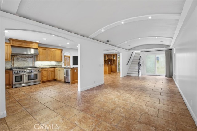 Detail Gallery Image 7 of 75 For 5580 E Saint Irmo Walk, Long Beach,  CA 90803 - 3 Beds | 2/1 Baths