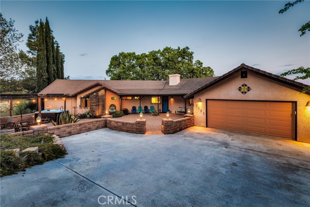 Detail Gallery Image 1 of 41 For 1021 Burro Verde, Paso Robles,  CA 93446 - 4 Beds | 3/1 Baths