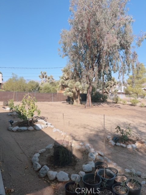 Detail Gallery Image 33 of 47 For 56662 El Dorado Dr, Yucca Valley,  CA 92284 - 2 Beds | 2 Baths