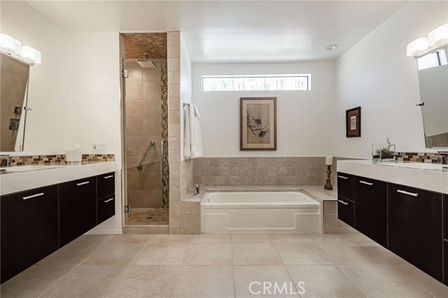 Image 21 for 1133   Tiffany CIR
